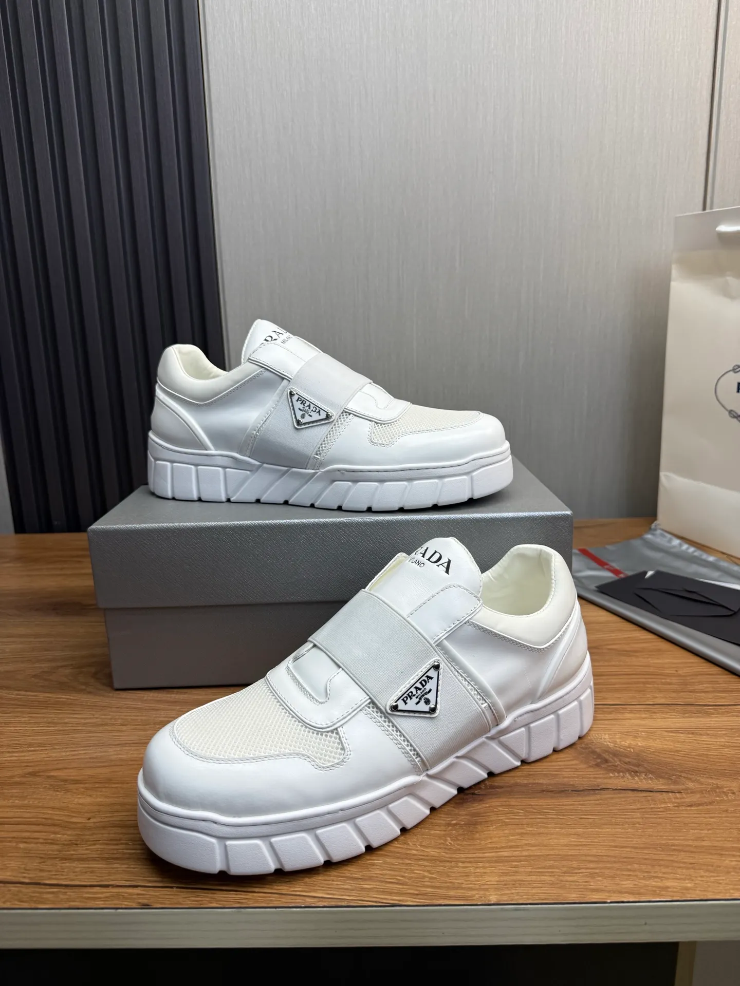 Men's shoes 560💰 [PRADA] Popular items in men's shoe counters, synchronized with the official website, 1 high-quality shipment ✔️Original cowhide + cowhide lining, 1🆚1 replica, original sole, 38-45 (45 customized, non-refundable)